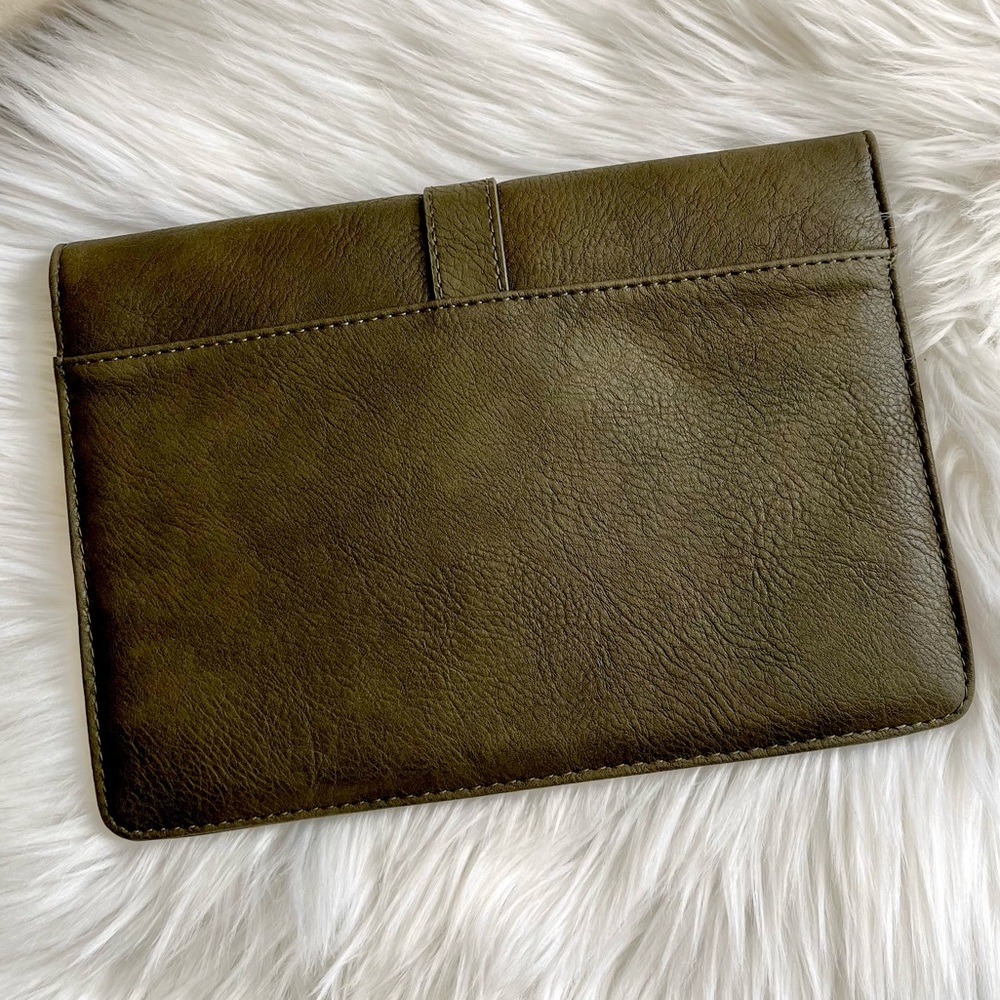 Universal Thread Olive Matte Envelope Clutch Faux… - image 3